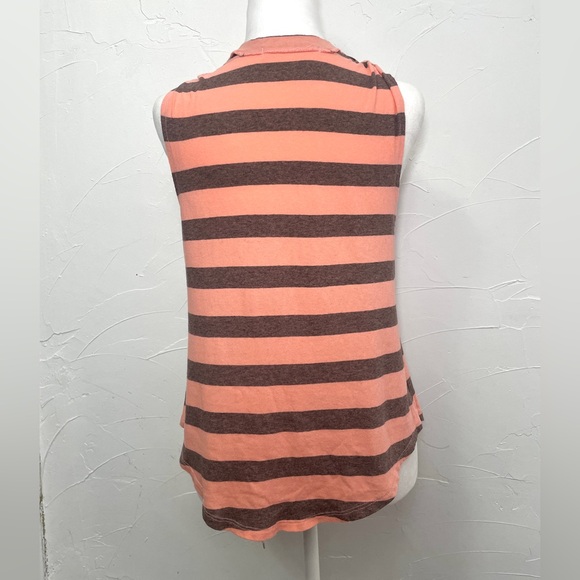 We The Free Knotted Tank Tee - Picture 4 of 7